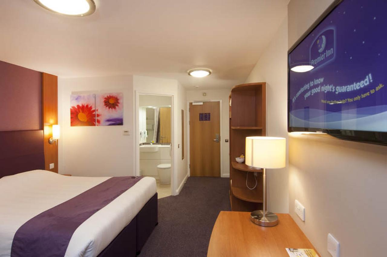Premier Inn South Mimms/Potters Bar ภายนอก รูปภาพ