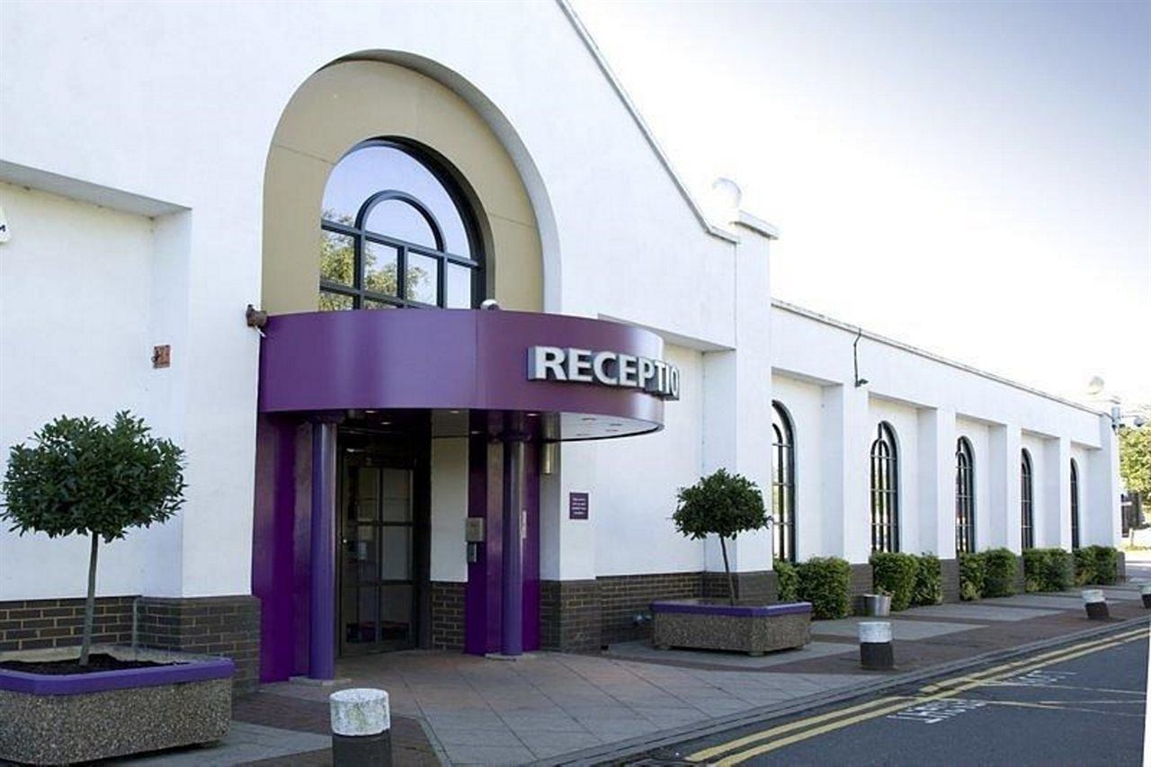 Premier Inn South Mimms/Potters Bar ภายนอก รูปภาพ